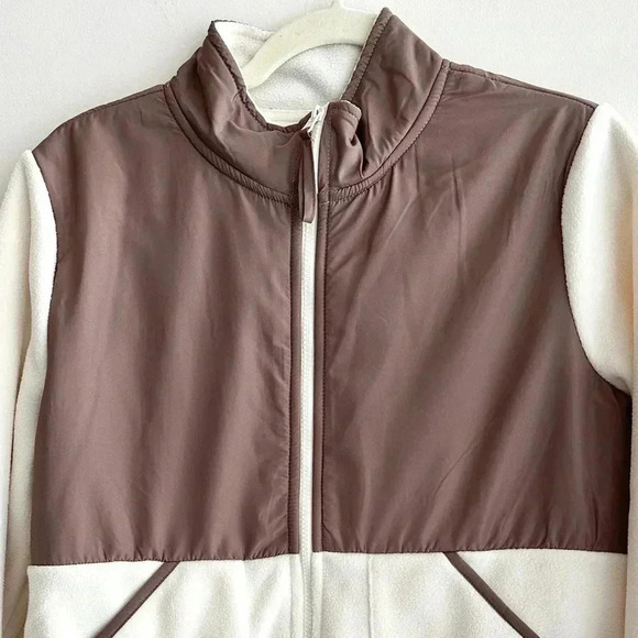 BearPaw Outdoors Polar Fleece Zip Up Jacket, Taupe/Cream, Size Medium - Picture 3 of 16